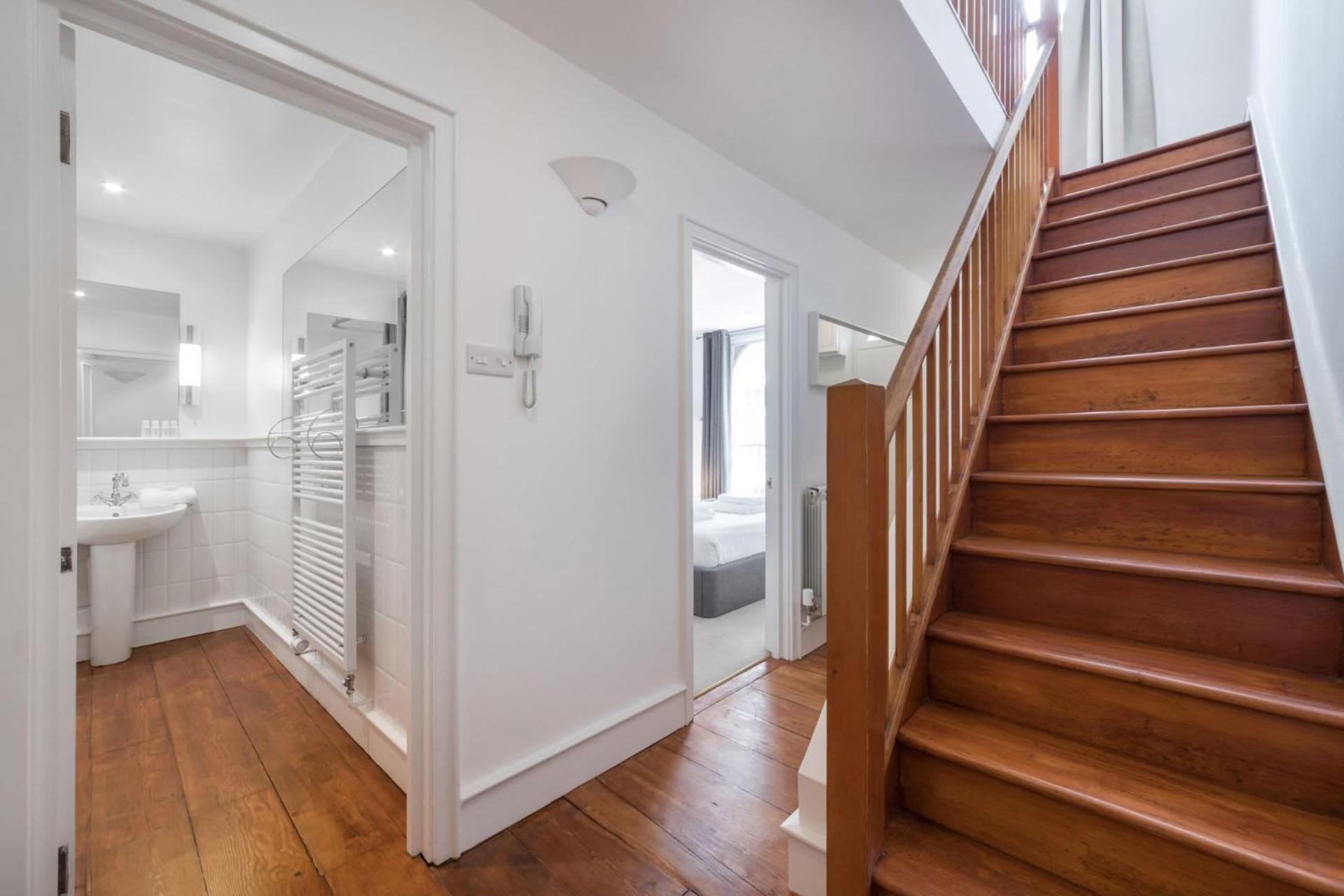 Regency Residences - Fitzrovia - By Frankie Says Ferienhaus *